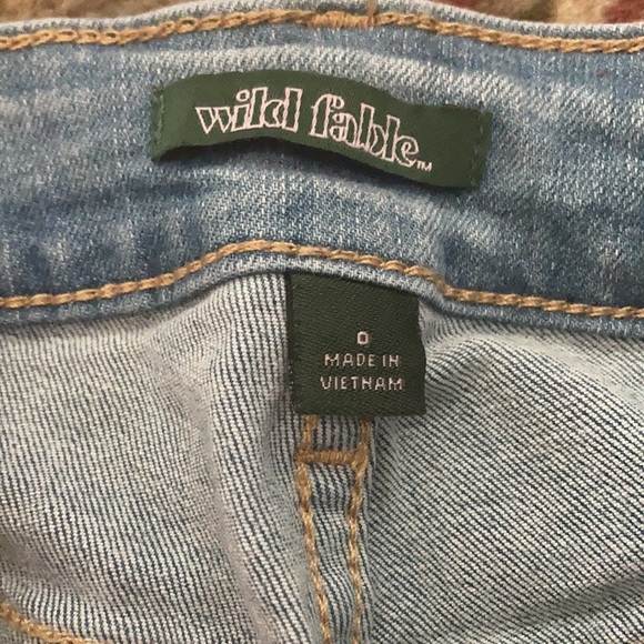 Ripped jeans, sized 0, brand new! :) - Picture 2 of 4